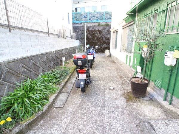 バイク置き場