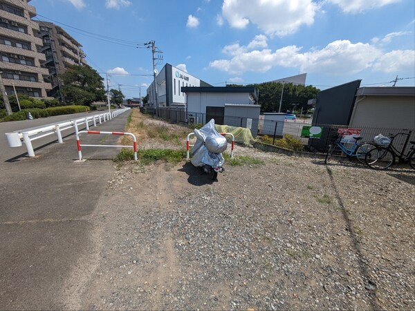 バイク置き場