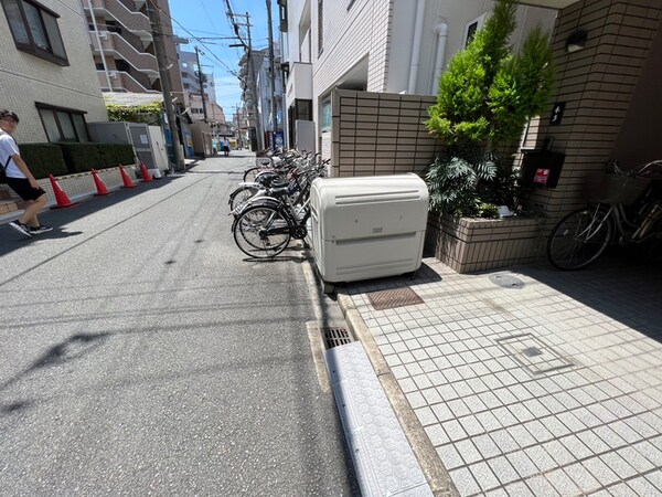 バイク置き場