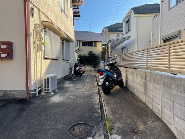 バイク置き場