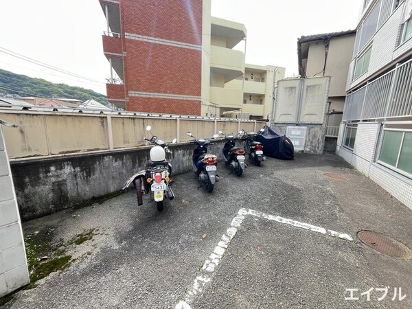 バイク置き場