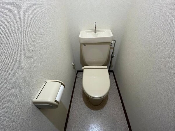 トイレ(暖房便座付)