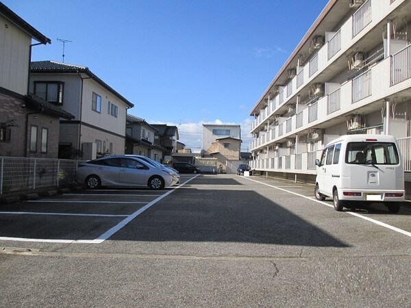 駐車場(融雪付駐車場)