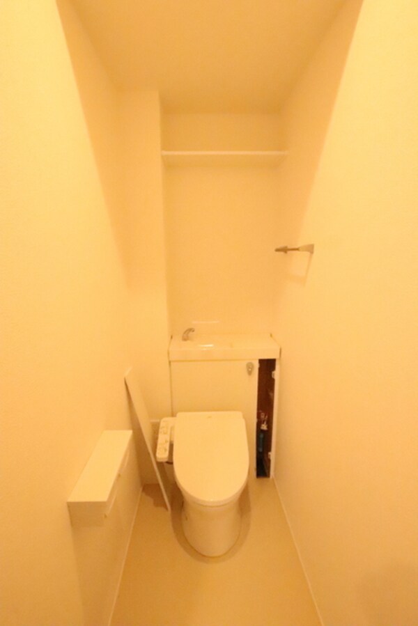 トイレ(※建築中の写真です)
