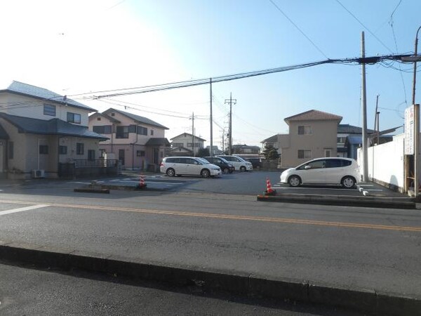 駐車場(アスファルト)