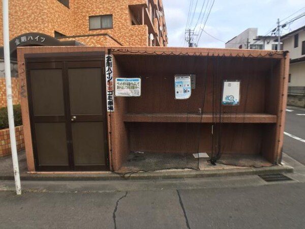 建物設備(敷地内ごみ置き場)