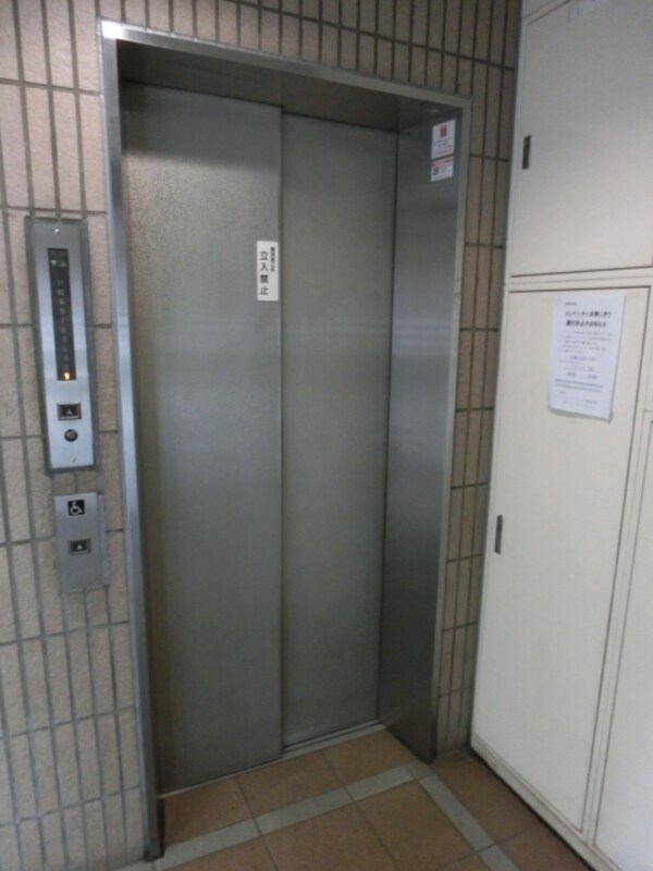 共用設備(★エレベーターで上階へ★)