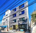 鉄筋コンクリート造のがっちりとした建物。