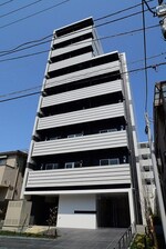 鉄筋コンクリート造のがっちりとした建物。