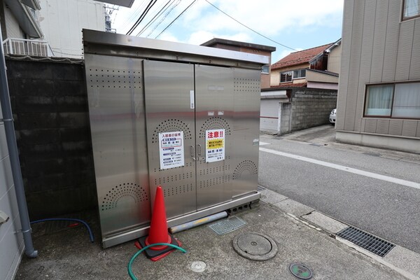 その他共有部分(専用ゴミ庫)