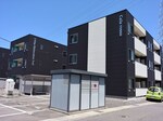 オートロック付き・インターネット無料の重量鉄骨造マンションで