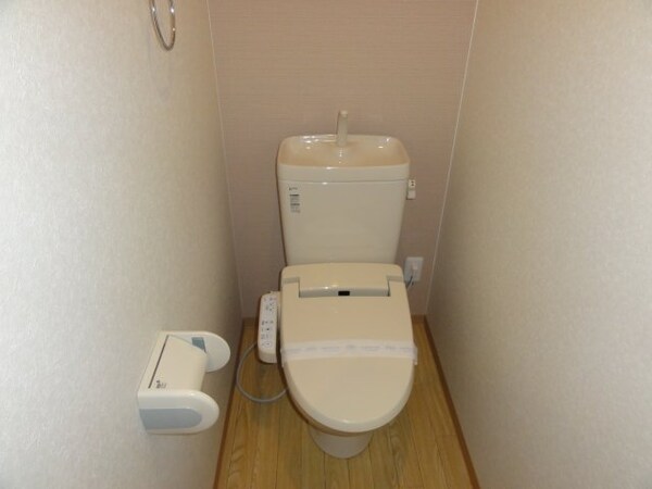 トイレ(※イメージ　同タイプ別のお部屋です　ゆったりとした空間のトイ)