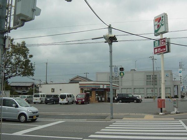 居室(コンビニまで270ｍ)