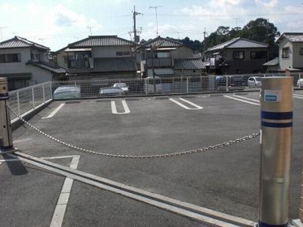 駐車場・駐輪場