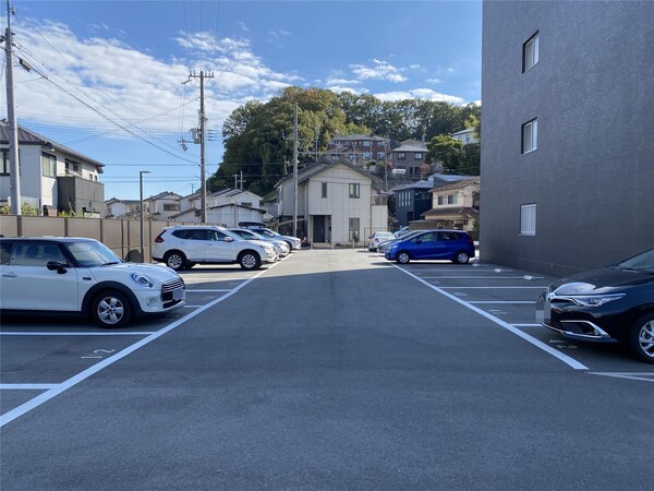 駐車場・駐輪場