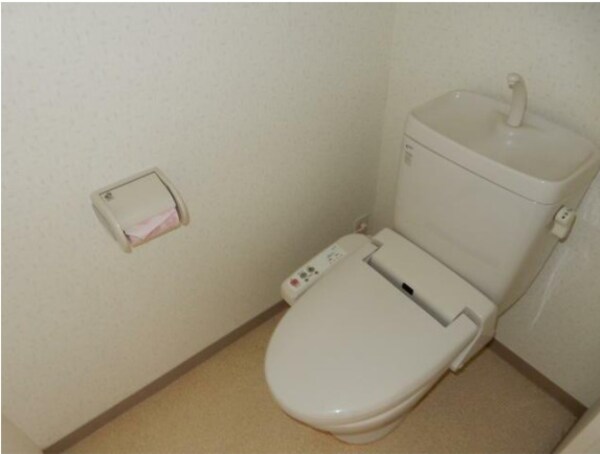 トイレ(清潔感のあるトイレ★写真は205号室の写真です★)