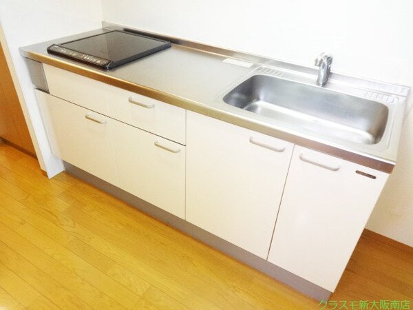 キッチン(調理スペースも広く使いやすいキッチンです☆)
