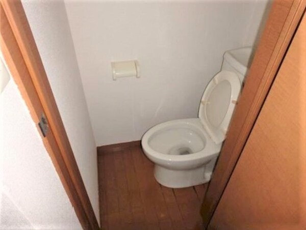 トイレ(※同仕様
ゆったりとした空間のトイレです)
