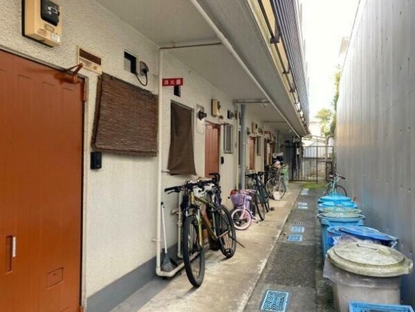 敷地内/建物