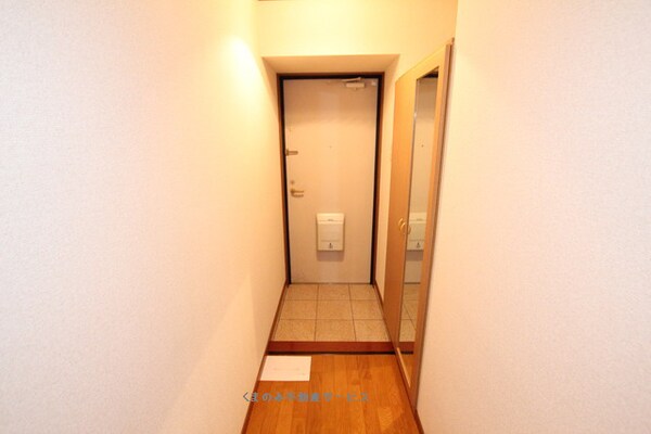 玄関(シンプルで使いやすい玄関です
アクティ三本松404号室　20)