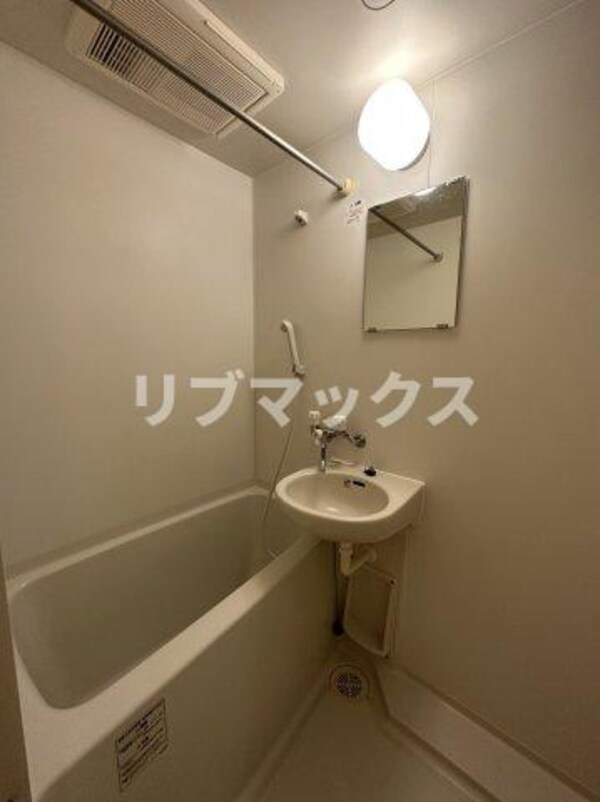 浴室(類似物件の写真となります。※イメージ、現状優先。)