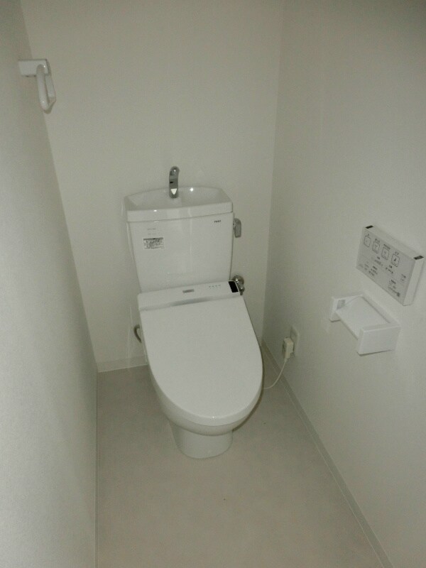 トイレ(※モデルルームの写真になります)