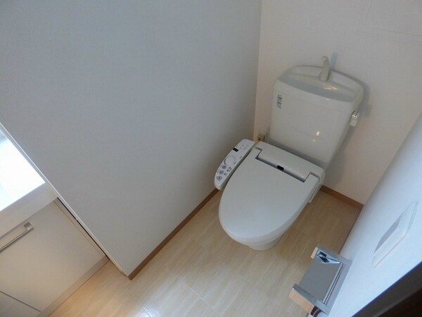 トイレ(※同物件別号室)