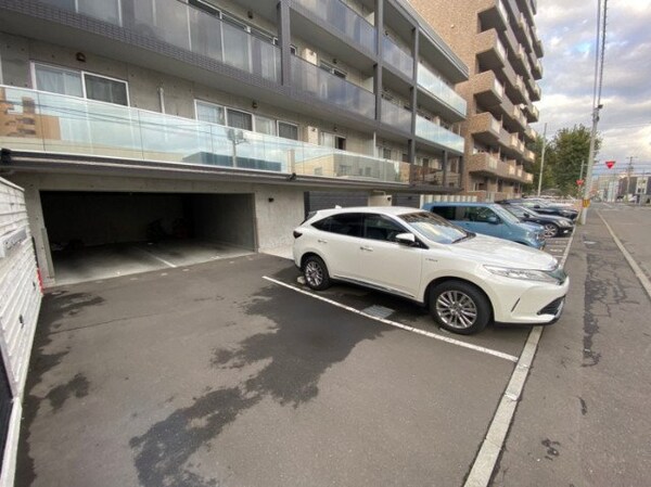 駐車場(駐車場その他)