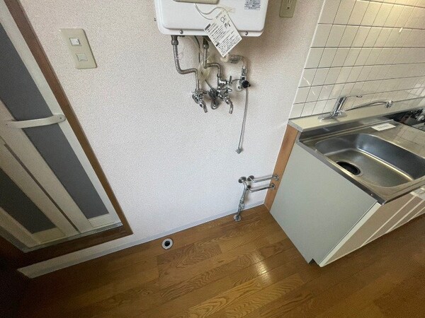 もちろん洗濯機置場は室内にあるので、いつでも洗濯できますよ～