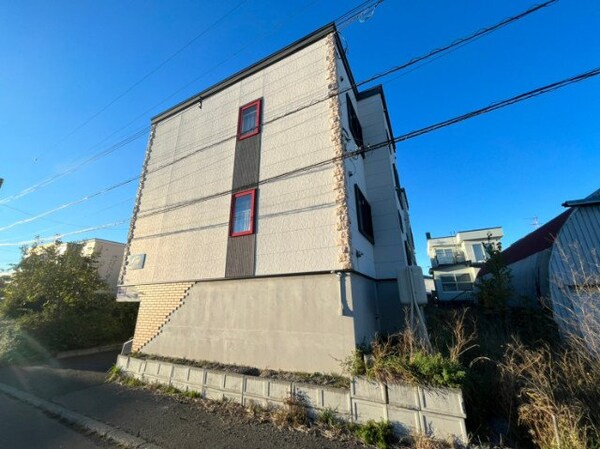 建物外観(札幌市東区北四十八条東「クオーレ栄町」)