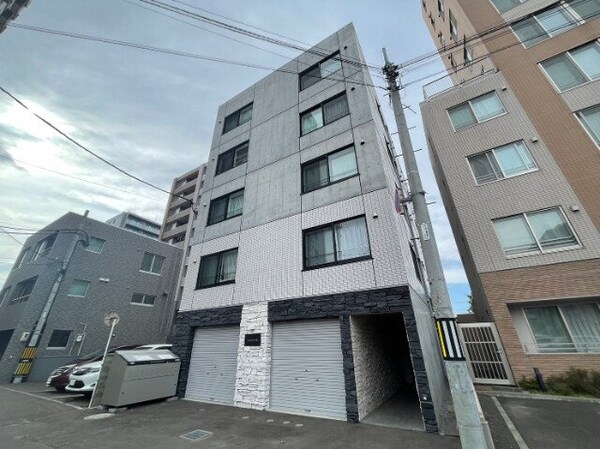 建物外観(札幌市中央区南15条西「Laviere15・6」)