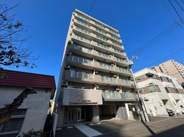 建物外観(札幌市東区北七条東「ドーリス北7条館」)