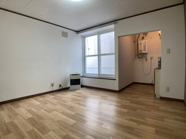 明るいお部屋は気持ちよく過ごせそうですね。