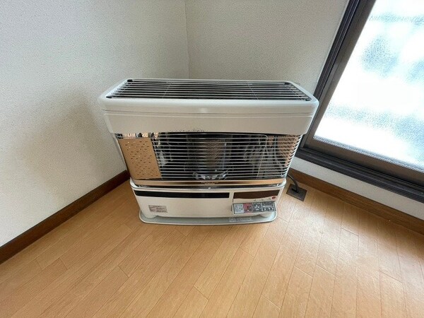 その他設備(灯油暖房です。札幌の寒い冬もこれで大丈夫！)