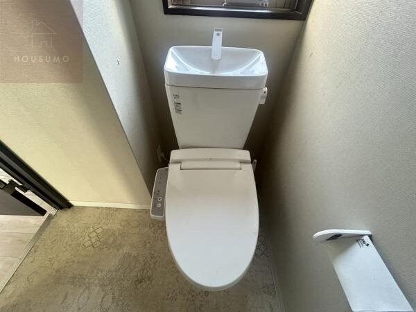 トイレ(コンパクトで使いやすいトイレです)