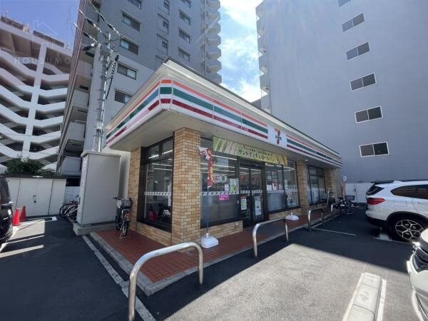 周辺環境(セブン-イレブン 八尾光町店 54m)