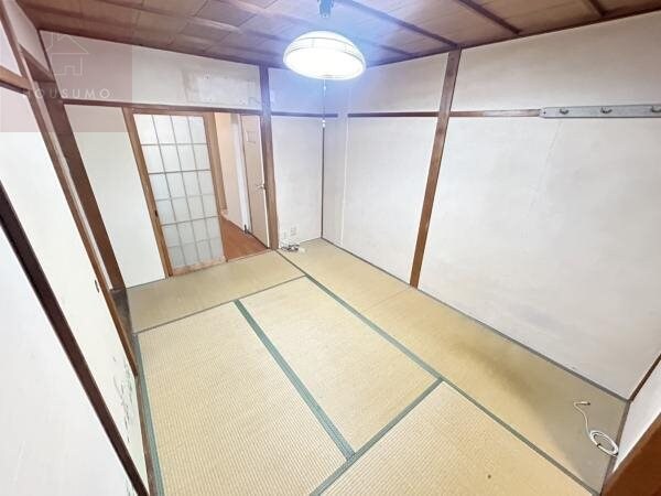 寝室(落ち着いて過ごせるお部屋なので、寝室にいかがでしょうか)