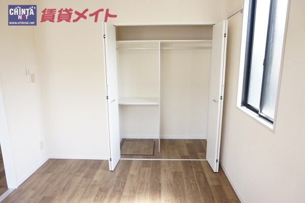 収納(同物件別部屋写真)