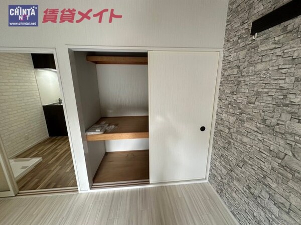 収納(同物件別部屋の写真)