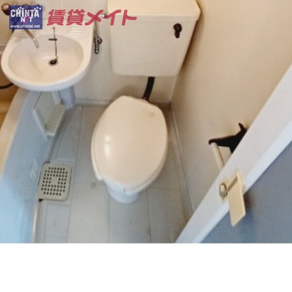 トイレ(別部屋参考写真となります。)