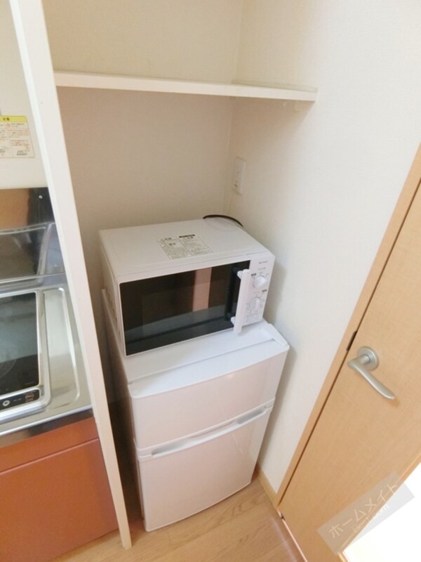 キッチン(冷蔵庫・電子レンジ)