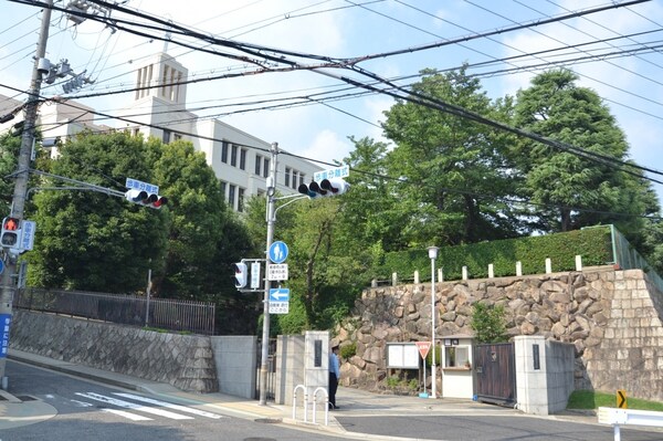 周辺環境(神戸海星女子学院大学 940m)