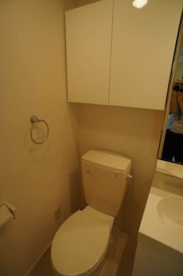 トイレ(別号室)