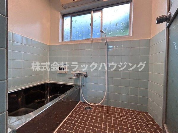 浴室(【お部屋探しはラックハウジングにお問合せ下さいませ】)