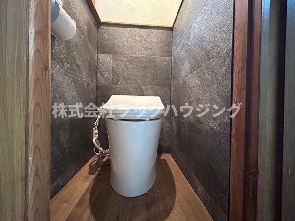 トイレ(【お部屋探しはラックハウジングにお問合せ下さいませ】)