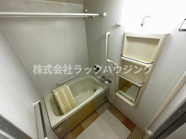 浴室(【お部屋探しはラックハウジングにお問合せ下さいませ】)