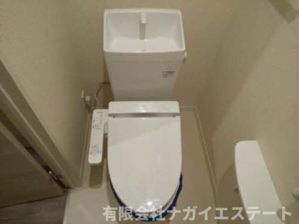 トイレ(【シャーメゾンライグラ】
有限会社ナガイエステート)