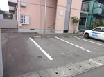 A棟駐車場