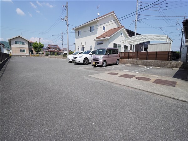 居室(駐車場)