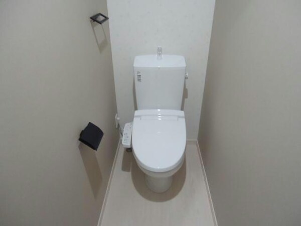 トイレ(別室写真)